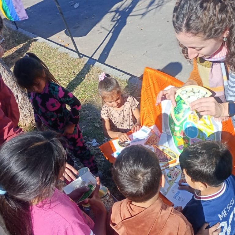 El Colegio se hizo presente en el camión sanitario de CONIN